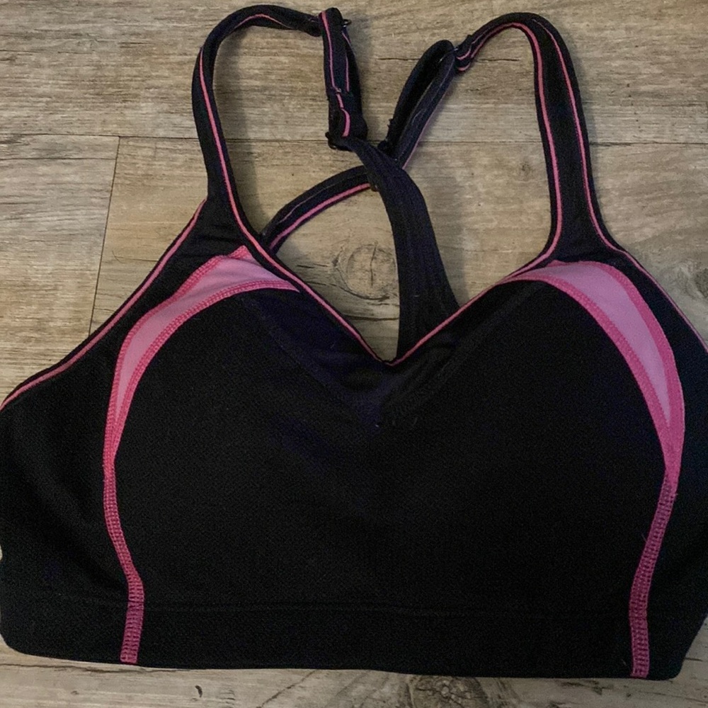 La Isle Crossback  sports bra 32C